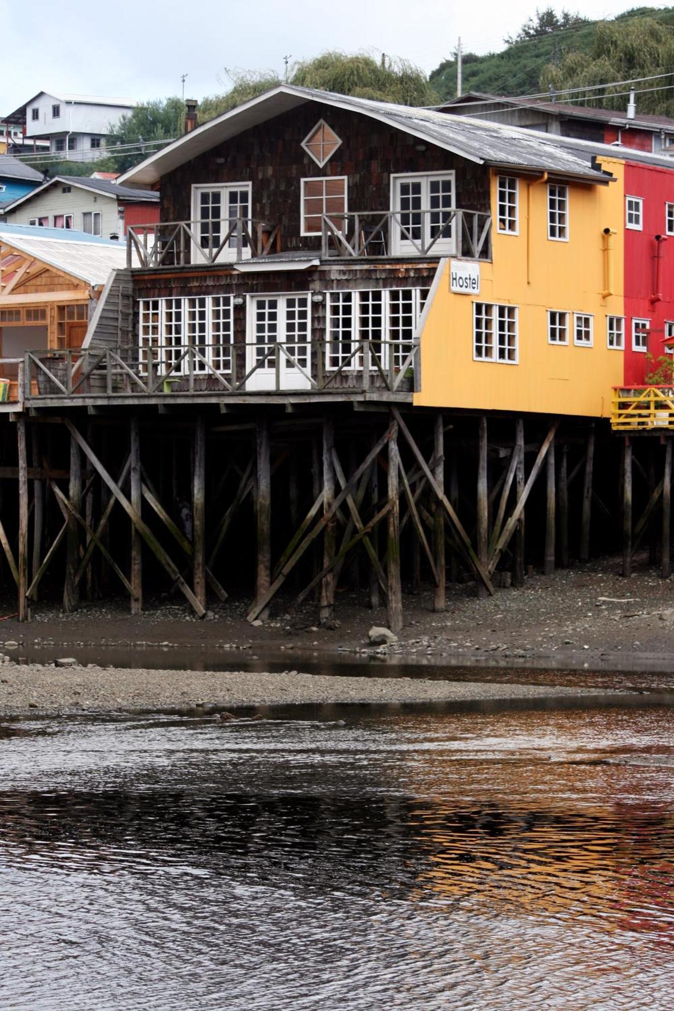 Palafito Hostel Chiloe Castro Exterior photo